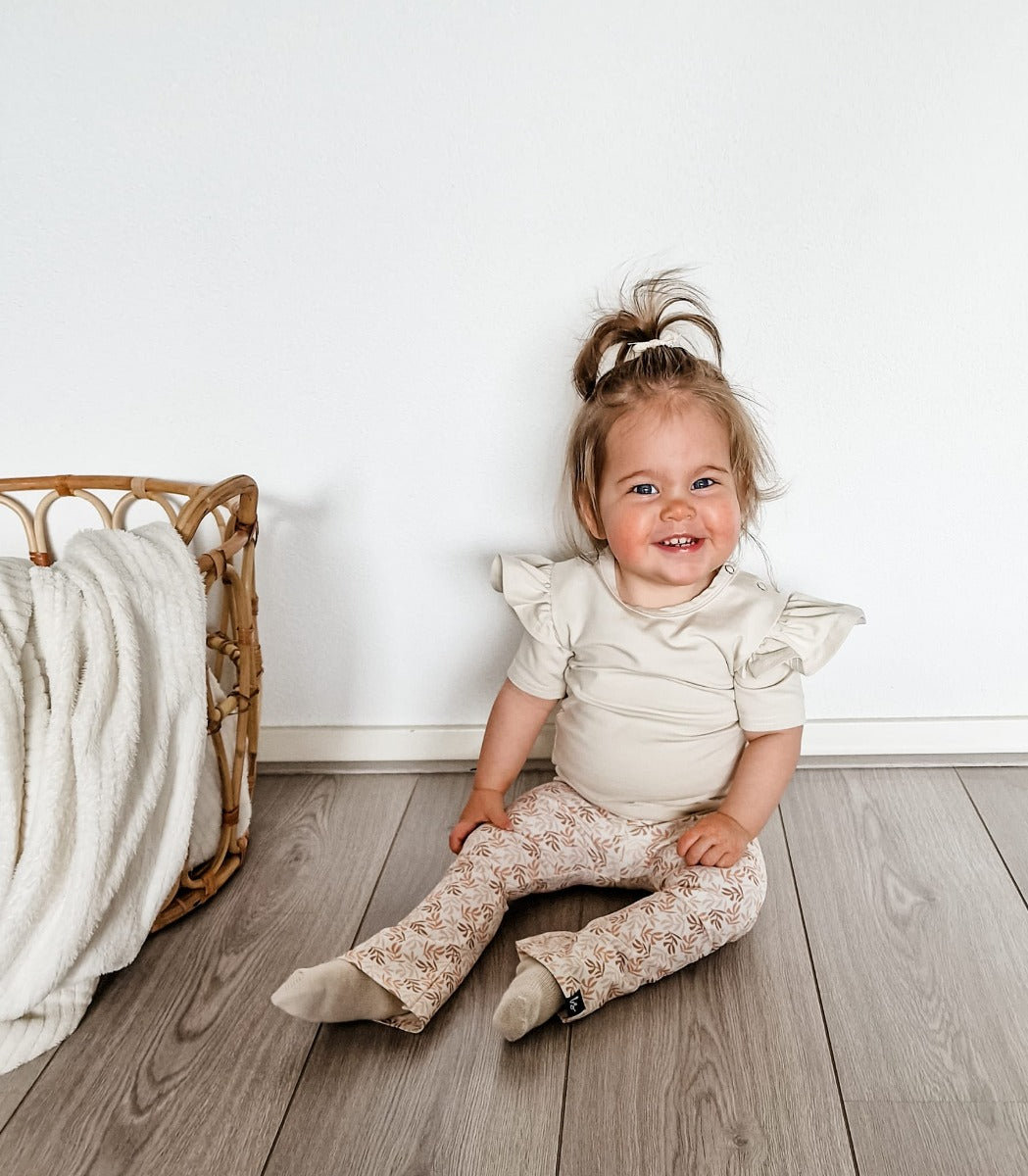 Ruffle T-Shirt Latte 122/128