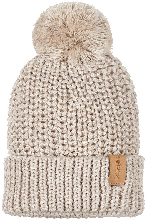 Knitted pompom mutsje (sand)