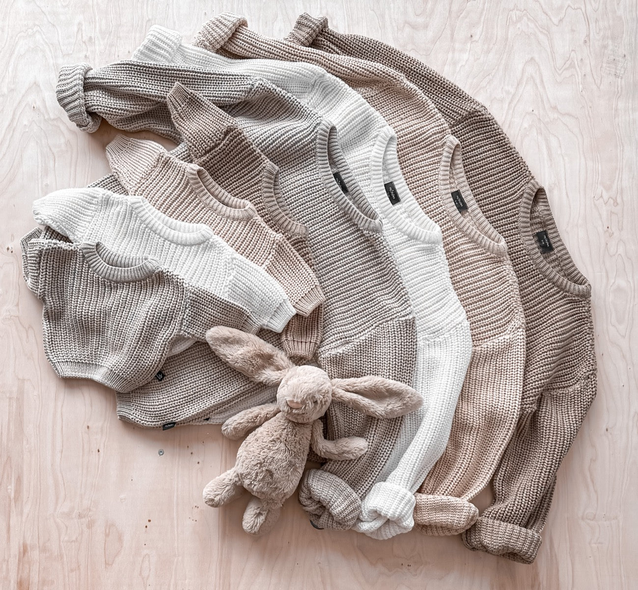 Knitted sweater (ecru) Adult