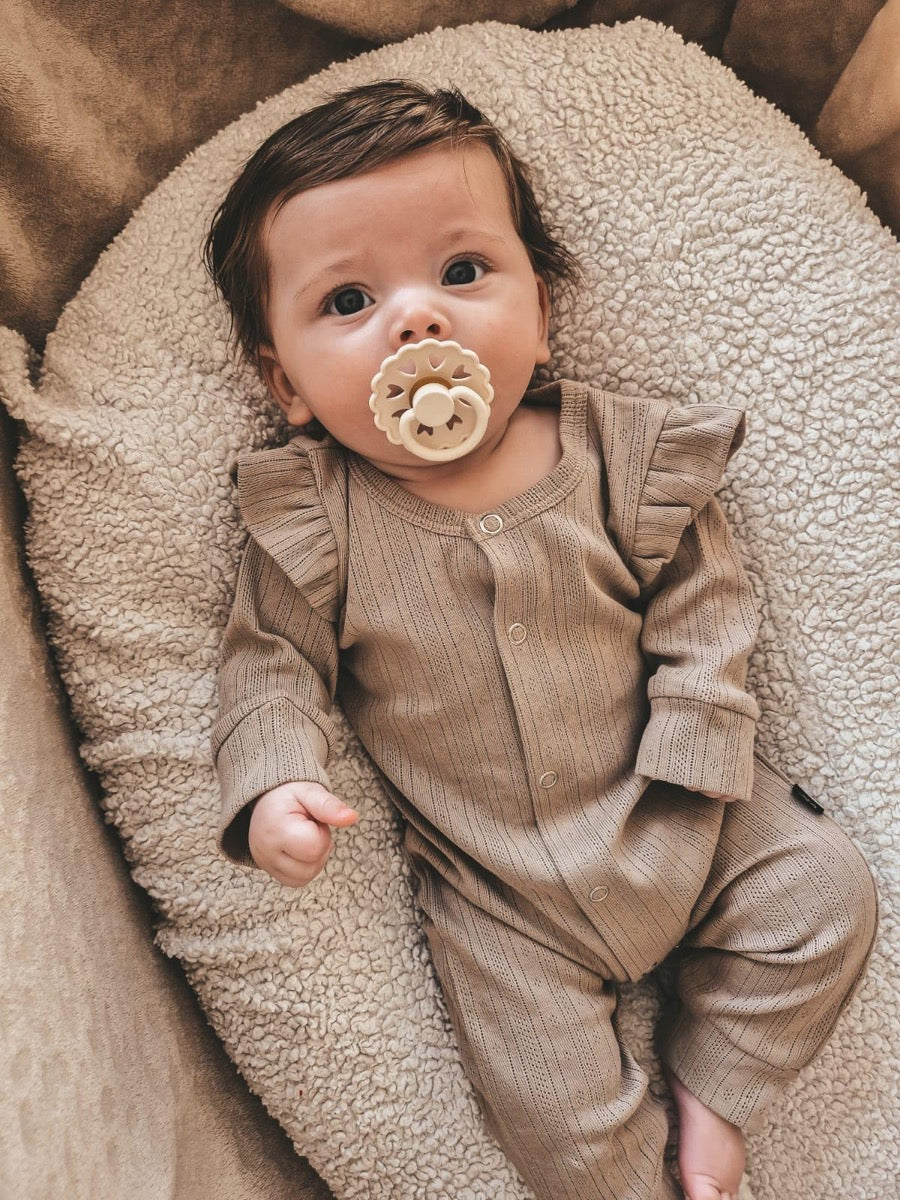 Ruffle boxpakje pointelle beige