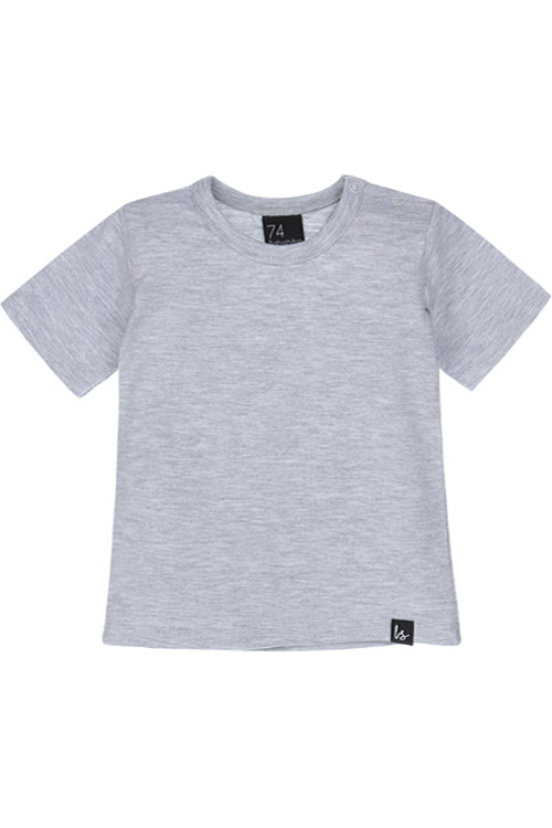 einfaches graues T-Shirt