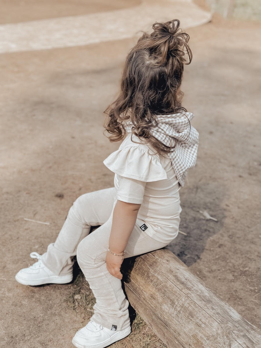 Ruffle t-shirt latte