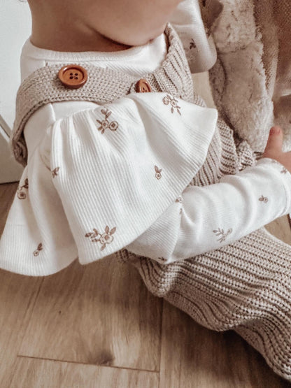 Ruffle romper flower sarah rib (off white)