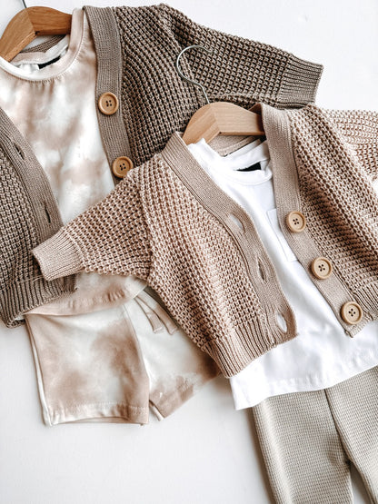 Knitted vestje beige