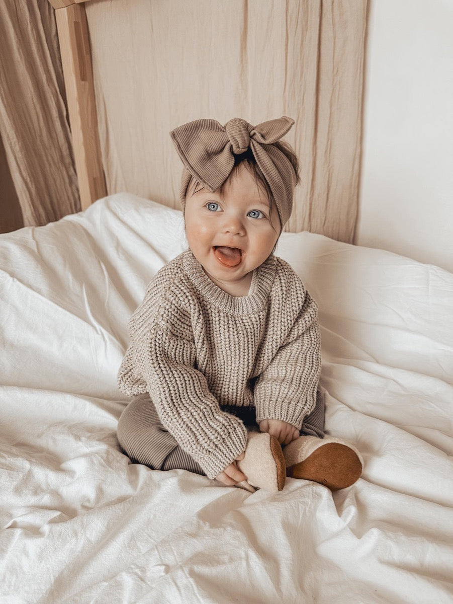 Knitted sweater (sand)