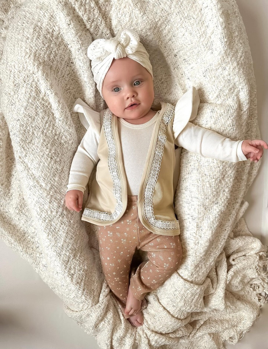 Gillet with details (sand)