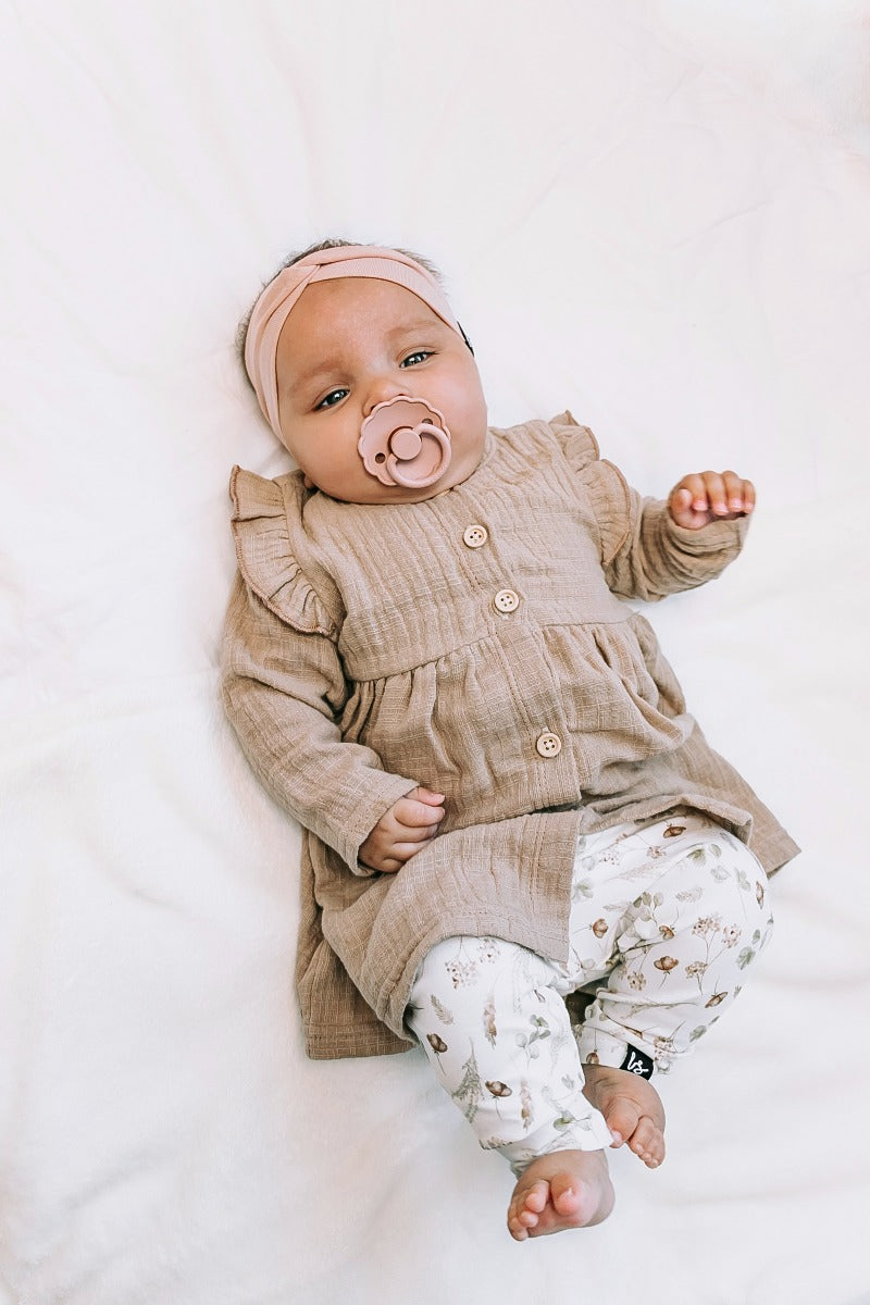 Ruffle button dress linnen sand 122/128