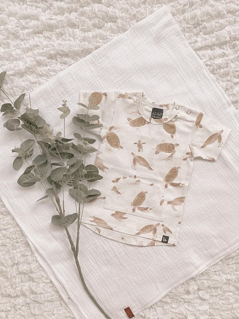 Turtles-T-Shirt (abgerundeter Rücken) 122/128
