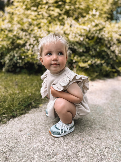 Summer ruffle playsuit pointelle (sand)