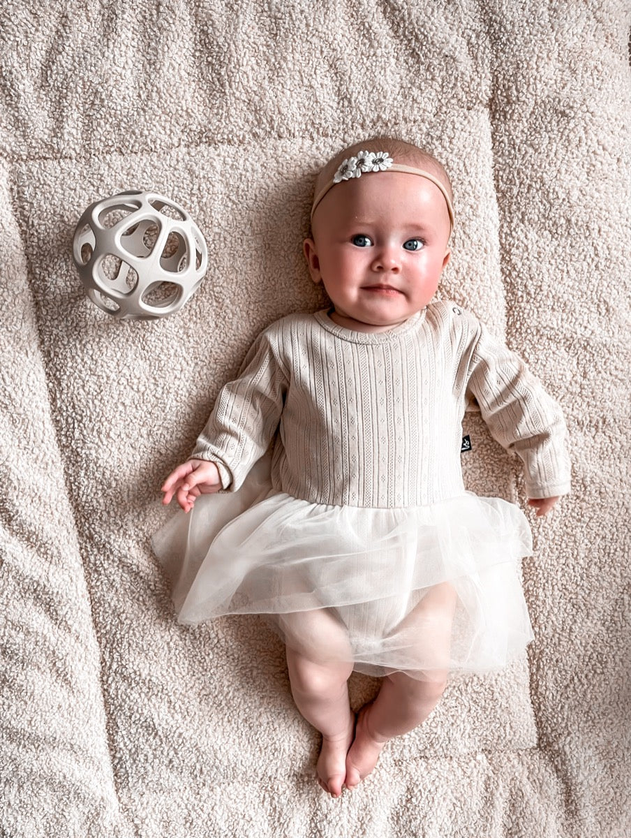 Tutu-Romper mit Lochmuster, beige