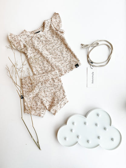 Ruffle sleeves t-shirt flower bomb